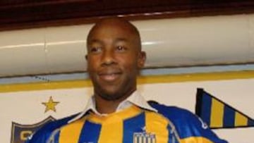 <b>WANCHOPE.</b>El ex del Málaga jugará a en el Rosario Central las dos próximas temporadas