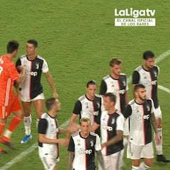 Este Cristiano no se veía en Madrid: su reacción con Buffon al acabar el partido...