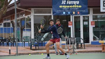 Pretemporada de ¨¦lite en la academia JC Ferrero Equelite