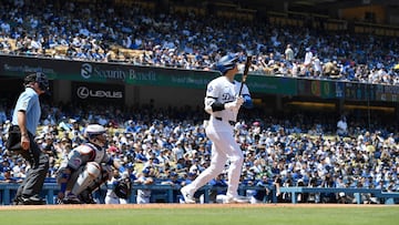 LOS ANGELES, CALIFORNIA - APRIL 21: Shohei Ohtani #17 Los Angeles Dodgers hits his 176th career homer run, a two run shot to score Lux, against pitcher Adrian Houser #35 of the New York Mets during the third inning at Dodger Stadium on April 21, 2024 in Los Angeles, California. Ohtani's 176th home run is the most homer runs hit by a Japanese born player.   Kevork Djansezian/Getty Images/AFP (Photo by KEVORK DJANSEZIAN / GETTY IMAGES NORTH AMERICA / Getty Images via AFP)