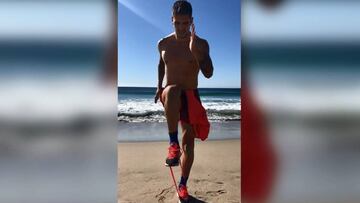 El exigente entrenamiento de Enzo Roco en la orilla del mar