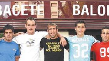 <b>PREPARADOS. </b>Iñaki, Alfaro, Camaño, Pindado, Agus, Cano y Gato, las caras nuevas del Albacete esta campaña.