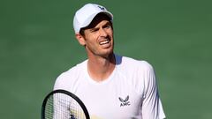 El tenista británico Andy Murray reacciona durante su partido ante Mikael Ymer en el Citi Open de Washington.