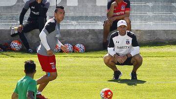 La entusiasta respuesta del DT albo sobre Paredes y la Roja