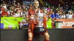 Miguel&iacute;n, con la Copa del Rey.