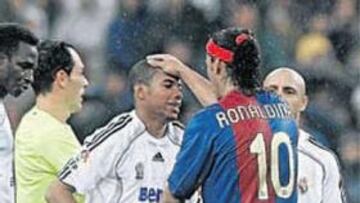 <b>SAMBA. </b>Ronaldinho y Robinho pelearán el Balón de Oro 2007.