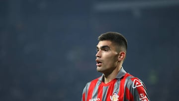 Johan Vásquez arrives at Mexico’s camp in Girona