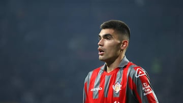 Johan Vásquez, borrado en la convocatoria de la Cremonese