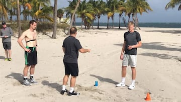 Así trabaja un número 1: Murray, en las playas de Miami