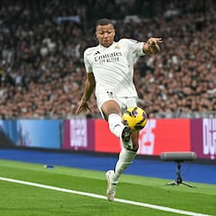 Apoyo cerrado del Bernabéu a Mbappé tras el palo de Liverpool