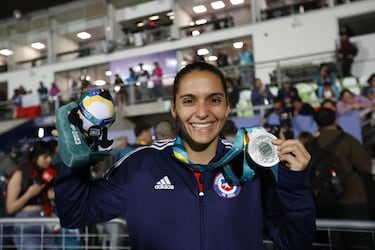 “El fútbol femenino chileno está llegando a la profesionalización y el sueño se ve más cerca”