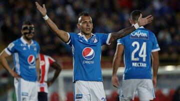 Domínguez: Sigo porque estoy feliz y por la Libertadores