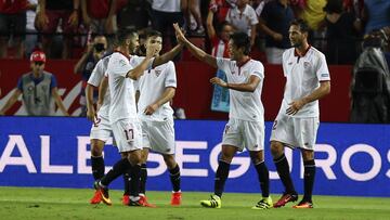Sevilla y Sampaoli ganan en su debut en la liga con show