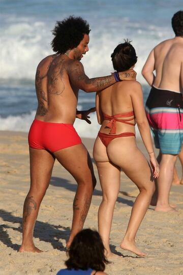 Marcelo relaxes with his family at the beach in Rio de Janeiro.