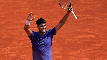 Habrá finalista español: Alcaraz sobrevive hasta Davidovich