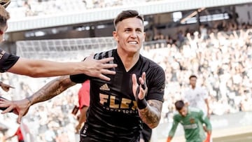 El delantero uruguayo marcó un doblete en El Tráfico, para estrenarse en la temporada de MLS justo antes de reportar con Uruguay, para la eliminatoria de CONMEBOL.