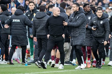 Paco López: “Los árbitros no son capaces de analizar el juego, la roja a Marvel nunca es agresión”