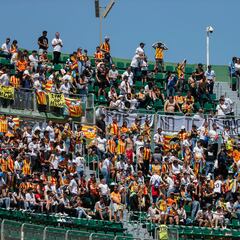 La afición del Valencia agota las 450 entradas para Cádiz