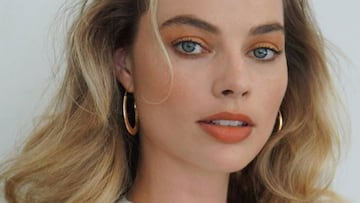 ¿Dónde está tu pierna, Margot Robbie? Las redes se mofan de la última foto de la actriz