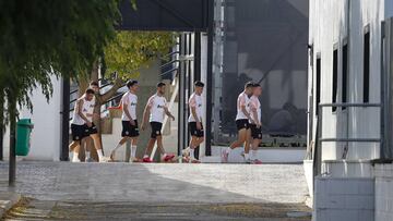 Gameiro, Cheryshev, Carlos Soler, Manu Vallejo, Guillamón, Florenzi y Piccini.