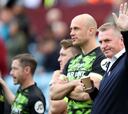 El Aston Villa certifica el descenso del Norwich