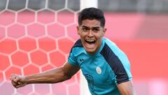 Luis Palma de la Selección de Honduras anotó el segundo gol del Aris Salónica para ganarle al Olympiakos de James Rodríguez y Marcelo Vieira.