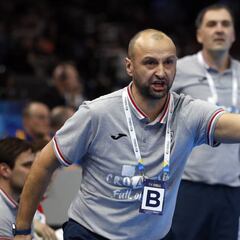 Consecuencia del Mundial:
Balic y Babic, a la calle