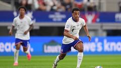 El jugador del Bournemouth y del USMNT se refirió a los mensajes racistas que Tim Weah y Folarin Balogun recibieron tras el partido contra Panamá.