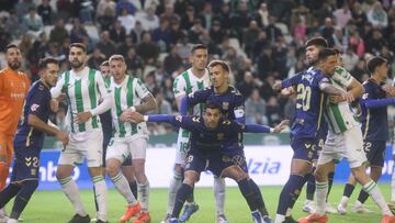 El Tenerife, ante el Córdoba.
