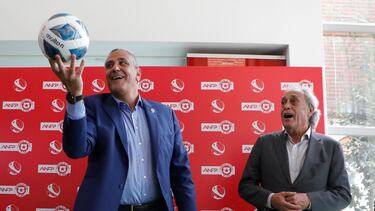 El mundo paralelo del Consejo de Presidentes