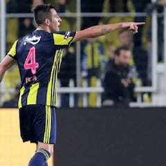 El drama de los chilenos que deben seguir jugando pese al coronavirus