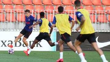 Trippier entrenando con el Atl&eacute;tico