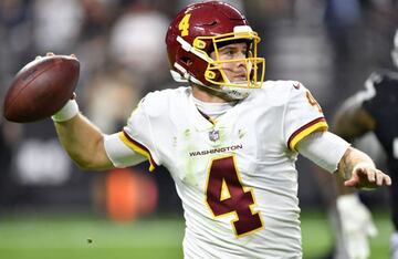 WFT quarterback Taylor Heinicke passes the ball against the Las Vegas Raiders on 5 December.