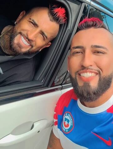 Arturo Vidal y Diego Rafael.