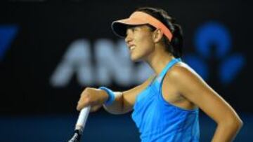 Garbine Muguruza se lamenta durante el partido ante Agnieszka Radwanska.