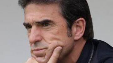 El Tenerife confirma la contratación de Arconada como nuevo entrenador