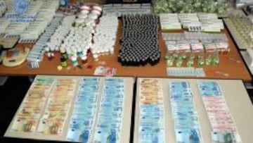 Imagen de archivo de los productos incautados tras una redada. / Policía Nacional.