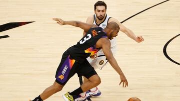 The Phoenix Suns crushed the Denver Nuggets in Game 2 of the Western Conference semis. Chris Paul led the way, as the Suns hold on to home court advantage.