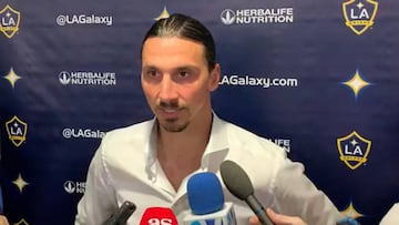 Zlatan le resta importancia a la carrera por el goleo con Vela