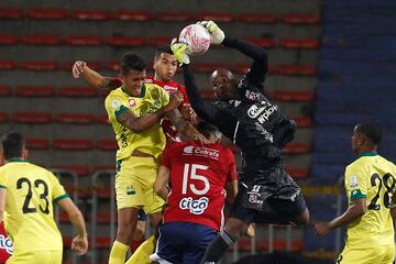 Medellín y Bucaramanga midieron sus fuerzas en el estadio Atanasio Girardot.