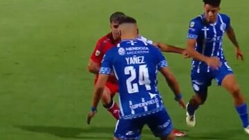 “Terrible, durísimo”: un chileno sufrió esta brutal patada ante River Plate