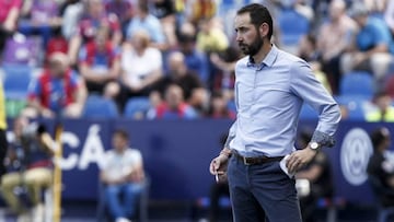 Pablo Machín se convierte en entrenador del Glorioso para su centenario