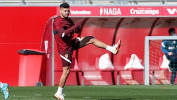 01/03/22 ENTRENAMIENTO 

SEVILLA

TECATITO CORONA

