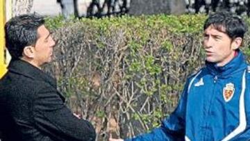 <b>CUARENTA MINUTOS DE DIÁLOGO. </b>Marcelino gesticula ante Antonio Prieto durante su larga conversación de ayer en la Ciudad Deportiva.