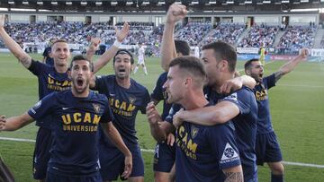 El Castilla no puede con el UCAM, que asciende a Segunda