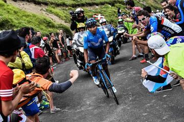 Con este triunfo el corredor del Movistar Team subió al quinto puesto de la clasificación general y está a 3'30" del líder Geraint Thomas. Su diferencia con con el podio es de 61 segundos.