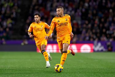 Gran parte de los balones en ofensiva pasaron por los pies de Mbappé, quien más tarde se encargaría de abrir el marcador. 