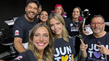 “El corazón se expande, crece la guatita y se agranda la familia; te estamos esperando y te amamos sin límites”