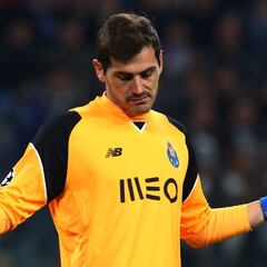 Enigmáticos mensajes de Casillas en sus redes sociales