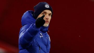 "Si una mujer no quiere salir contigo, no puedes obligarla. Da un paso atrás y quizás te llame..."